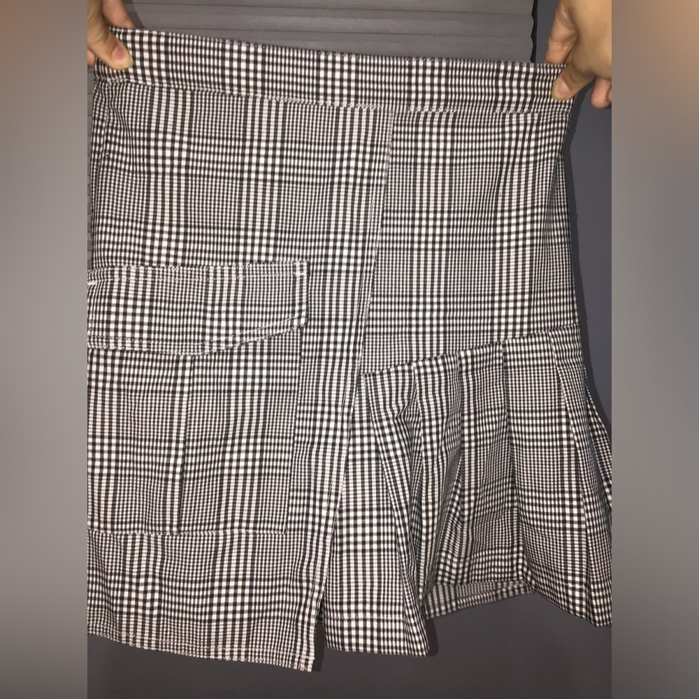 Selling kids M 7/8 skirt for $12